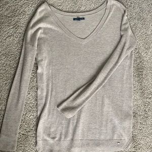 American Eagle Nude V-Neck Sweater